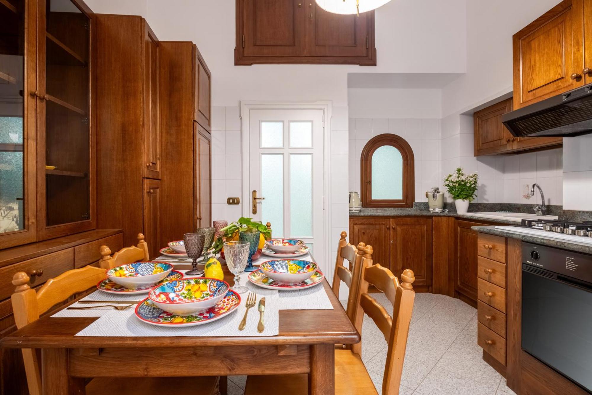 Suite Old Town Сорренто Екстер'єр фото